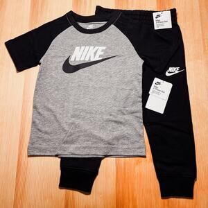 Nike Boys T-shirt and Jogger Set